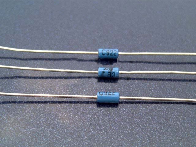 DB3-LGE Diak 2A DO35 28-36V THT