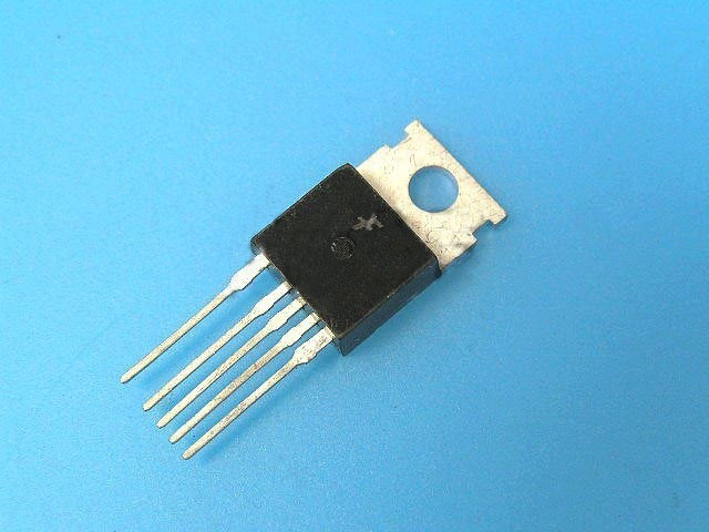 FSCM0565RC - Výkonový obvod impulzného zdroja