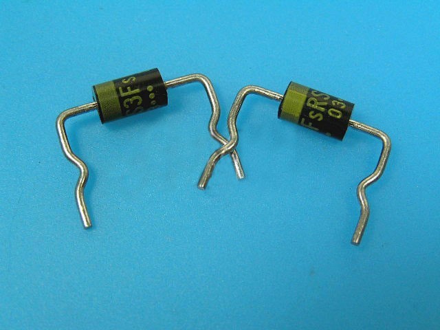 Diody RS3FS 1500V 2A 0,8us