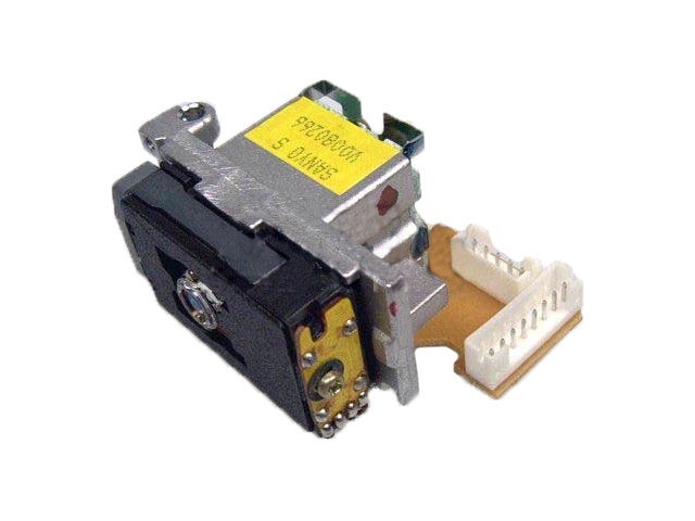 CD jednotka SF91 s 8 a 5 pinovými konektormi