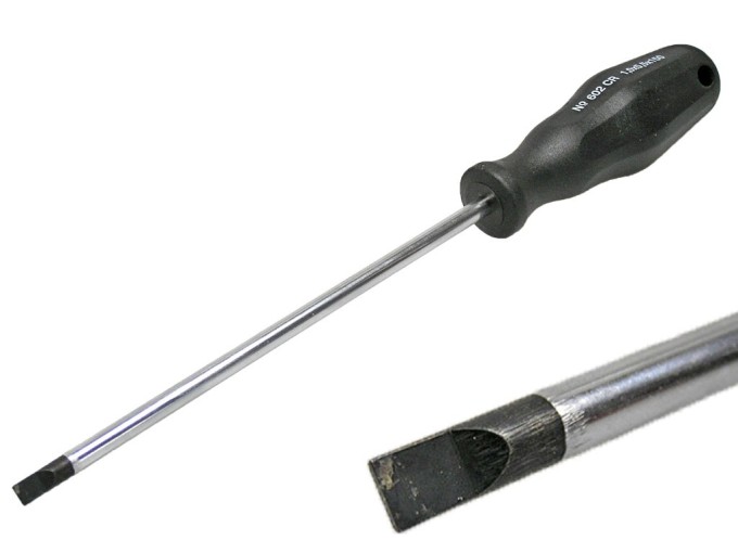 Ploský skrutkovač 1,0 x 5,5 x 150 mm