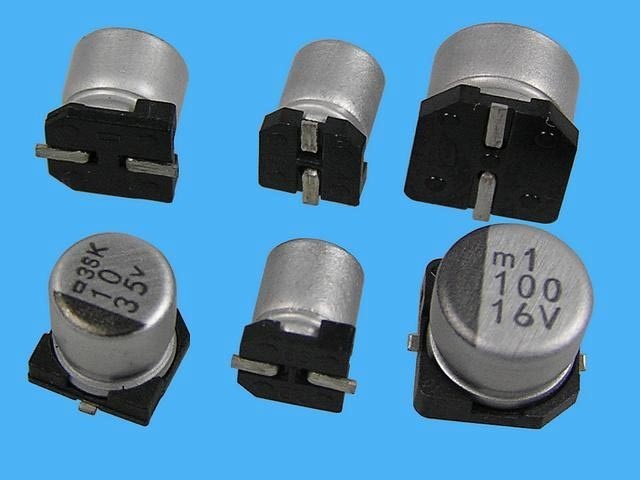 10uF/16V Elektrolytický SMD Kondenzátor 105°C