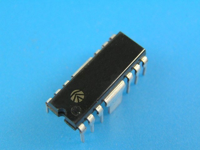 LA4555 NF-KS Integrovaný obvod 13V 1.7A 2x2.3W