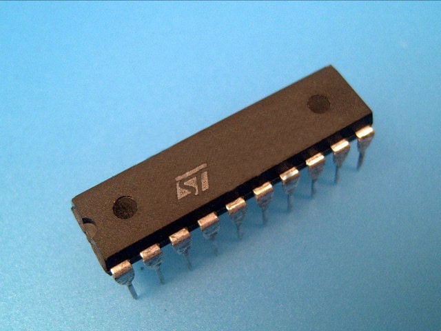 TDA7250 NF Stereo Zosilňovač 50V DIL20