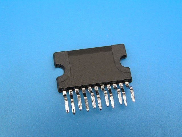 TDA7263 Integrovaný zosilňovač 28V 2.7A 2x12W