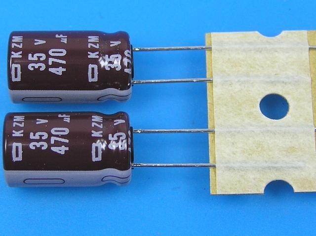 Kondenzátor elektrolytický 470uF/35V - 105°C Nippon KZM