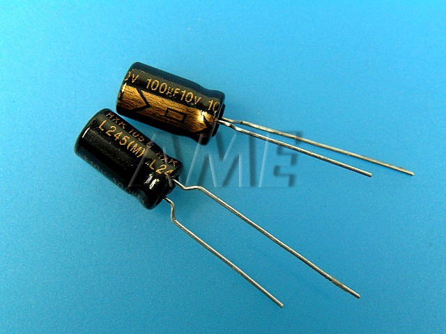 Kondenzátor elektrolytický 100uF/10V Lelon RXK 105°C