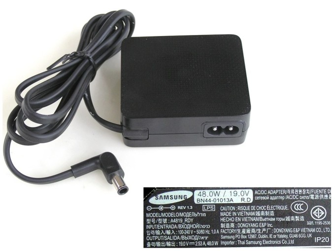 Napájací adaptér Samsung A4819-RDY 19V 2.53A BN44-01013A