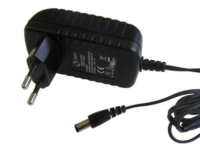 Univerzálny impulzný napájač 12V / 1,5A s konektorom 5,5x2,1mm