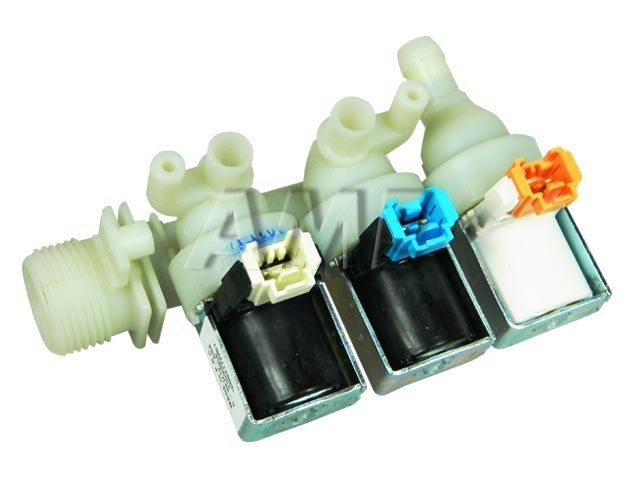 Trojcestný napúšťací ventil C00110331 pre práčky ARISTON a INDESIT