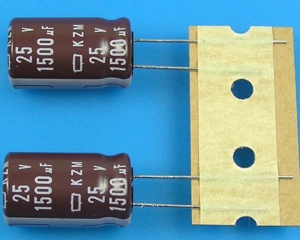 Nippon KZM 1500uF/25V Elektrolytický Kondenzátor - Nízka ESR, Dlhá životnosť