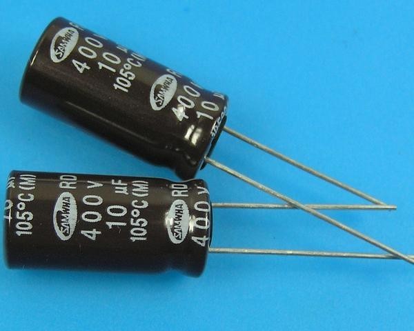 Kondenzátor elektrolytický 10uF/400V 105°C Samwha RD