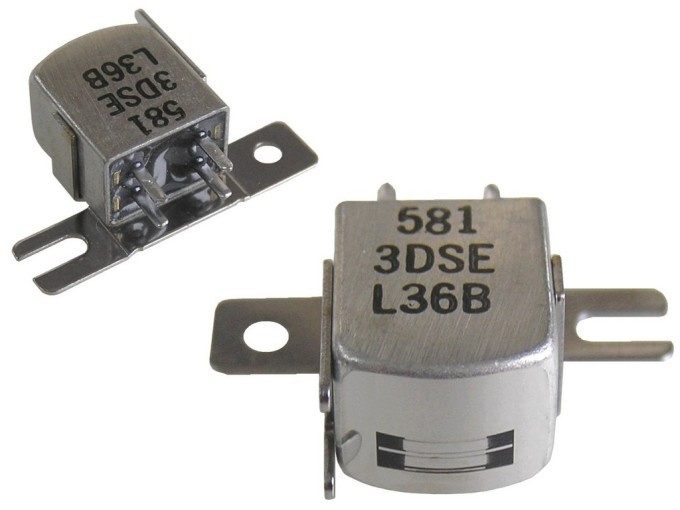 Stereo Hlava 200 Ohm 581 3DSE L36B - Originál Hitachi pre Kazetové Magnetofóny