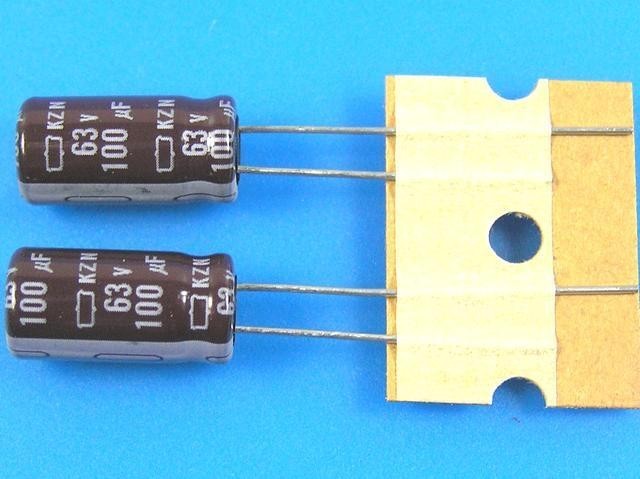 Kondenzátor elektrolytický 100uF/63V Nippon KZN - nízka impedance, dlhá životnosť