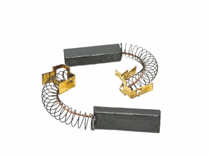 Uhlíky Eta 2ks pre vysávače, 6.1 x 9.8 x 31 mm, konektor 4,7 mm (ETA 0986 87010)