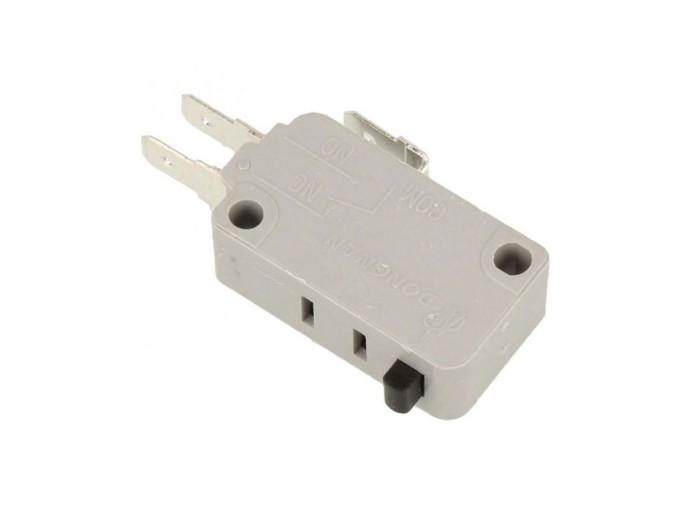 Mikrospínač mikrovlnnej rúry 16A 250V s 3 vývodmi Faston