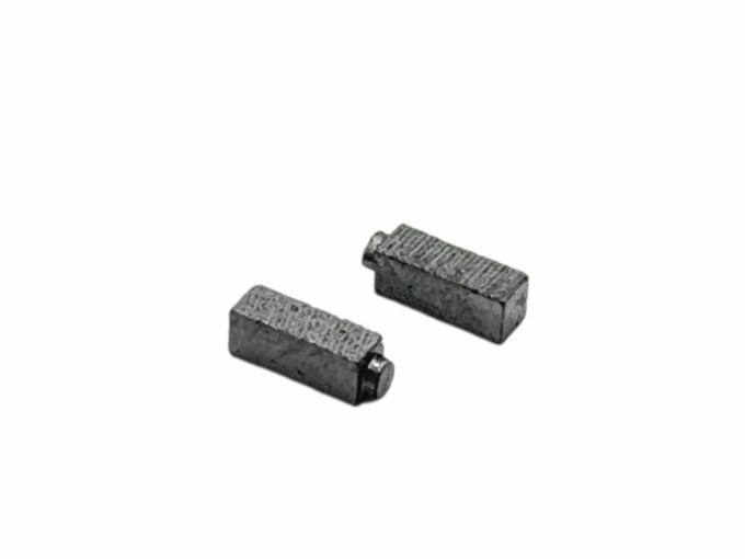 Uhlíky JUKI 2 ks pre elektromotory šijacích strojov, 3,9 x 4,3 x 12 mm