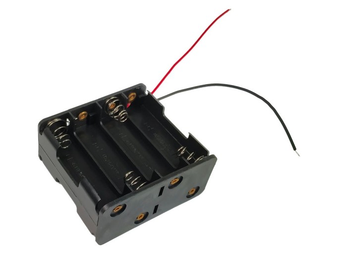 Puzdro na batérie 8x AA s vývodom vodiča