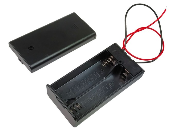 Puzdro na batérie 2x AA s vypínačom a vývodom vodiča