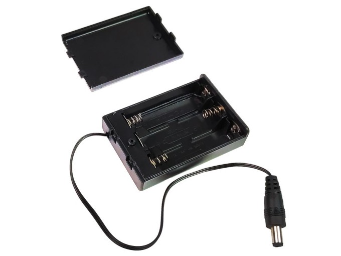 Puzdro na batérie 3x AA s vypínačom a konektorom 5.5 x 2.1mm