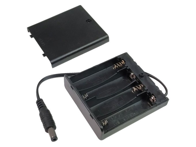 Puzdro na batérie 4x AA s vypínačom a konektorom 5.5 x 2.1mm