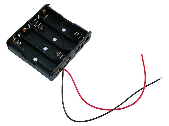 Puzdro na batérie 4x AA s vývodom vodiča