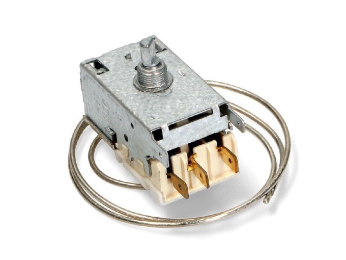 Termostat do chladničky Ariston, Bauknecht, Whirlpool, Indesit, Ignis C00384725