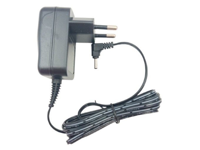 Nabíjací adaptér pre zastrihávač ETA 8345