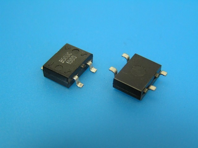 Mústek DB107S / B1000DS / DB106S - SMD 800V 1A
