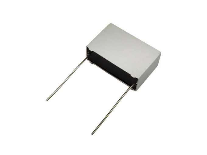 Fóliový kondenzátor 680nF / 275V AC X2 MKP ±10%