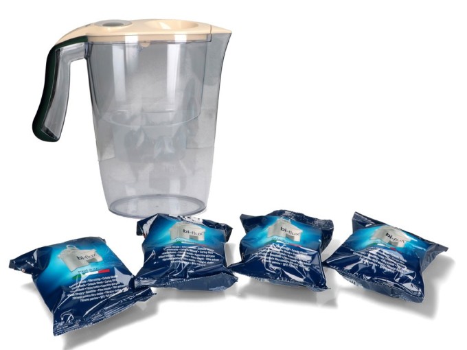 Filtračná kanvica LAICA J9059 s 4 filtrami, béžová