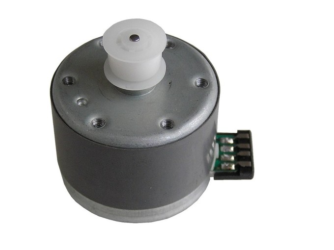 Mitsumi / Sharp MMA-6U5RWHKX 15V CW Pravotočivý Motor Magnetofonu dvourychlostný