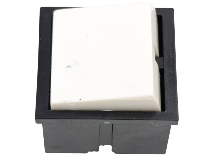 Dvojpólový prepínač 16A 250V striedavý
