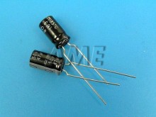 47uF/50V Nippon SMG Elektrolytický Kondenzátor