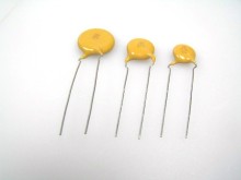 Keramický kondenzátor 470pF 3000V THT