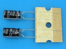 Kondenzátor elektrolytický 100uF/25V 85°C Nippon SMG