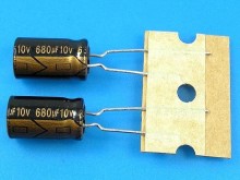 680uF/10V - 105°C Lelon RXK Elektrolytický Kondenzátor