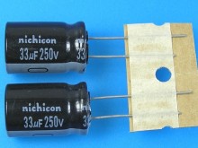 33uF/250V Nichicon VR Elektrolytický Kondenzátor