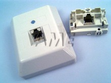 ISDN Zásuvka 8 (8) AP pre jednoduchú vrchnú montáž