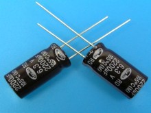 Kondenzátor elektrolytický 2200uF/6,3V 105°C Samwha RD