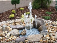 Kompletná záhradná fontána s čerpadlom a LED osvetlením