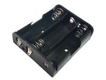 Puzdro na batérie 3x AA s pájecími očkami