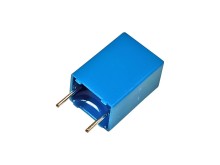 Fóliový kondenzátor 680nF, 63V AC, 100V DC, MKT, ±10%, polyester